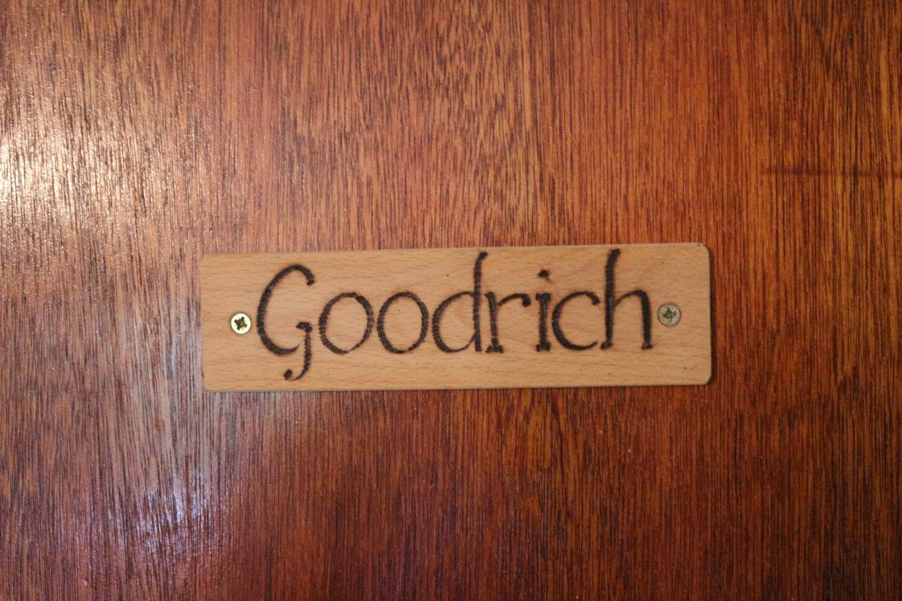 The Hostelrie At Goodrich Ross-on-Wye Εξωτερικό φωτογραφία